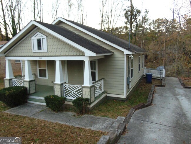 Foto del edificio - 844 Plainville Dr SW