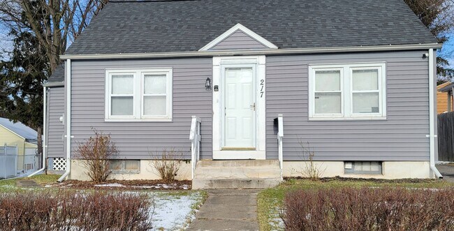 Foto del edificio - 217 Thurber St