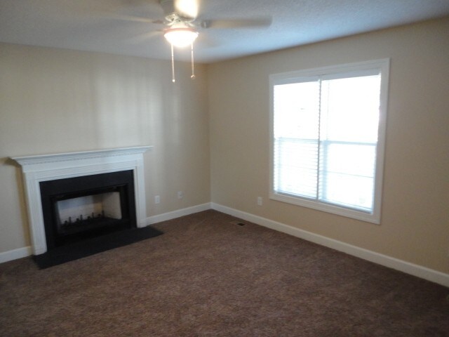 Building Photo - 803 Delray Lane