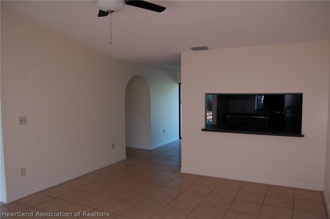 Foto del edificio - 4927 Manatee Dr