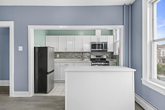 Foto del edificio - 209 Danforth Ave