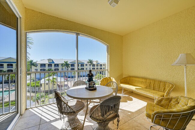Foto del edificio - 304 S Copeland Ave