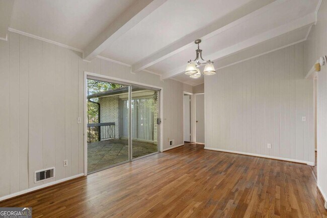Foto del edificio - 3296 N Embry Cir