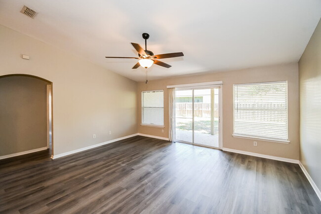 Foto del edificio - 2235 Cherokee Cove Trail