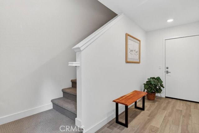 Building Photo - 985 Doheny Way