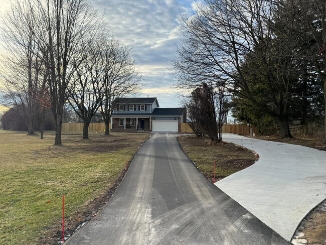 Building Photo - 8106 Warner Rd