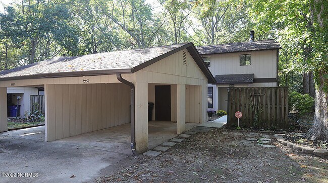 Building Photo - 3959 Wendy Ln