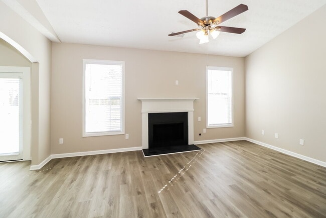 Foto del edificio - 698 Clairidge Elm Trail SW