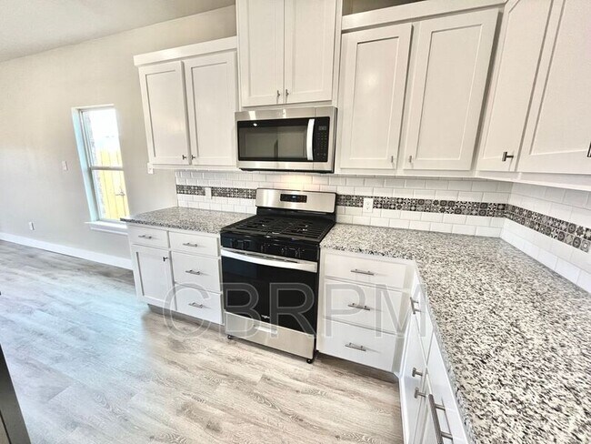 Foto del edificio - 7732 96th St