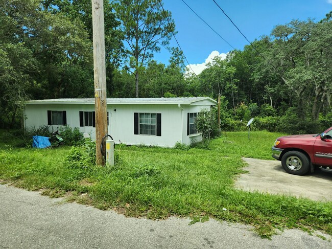 Foto del edificio - 654 SE 128th Ave