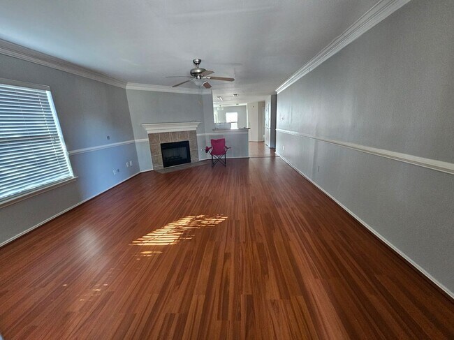 Building Photo - 6414 Macquarie Dr