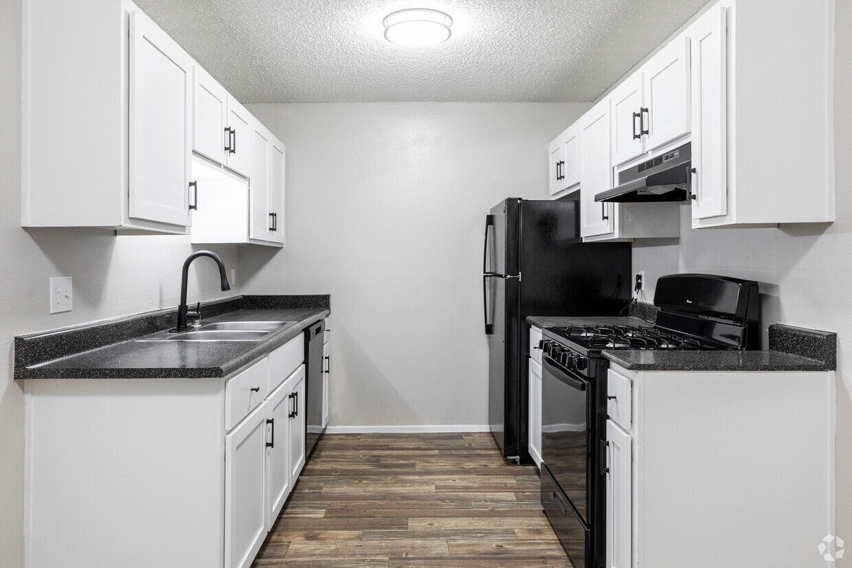 MOUNTAIN VISTA Apartments in Albuquerque, NM