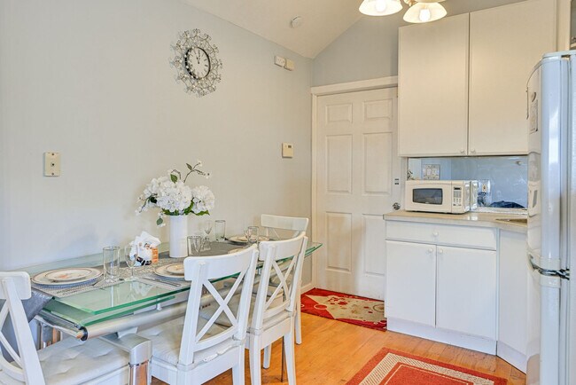 Foto del edificio - 35 Butternut Ln
