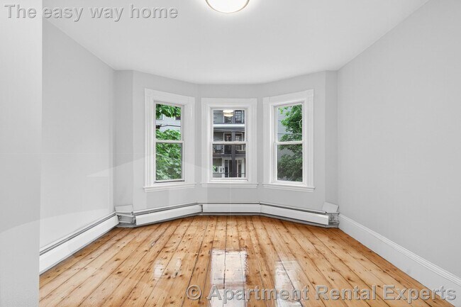 Foto del edificio - 112 Woodstock St