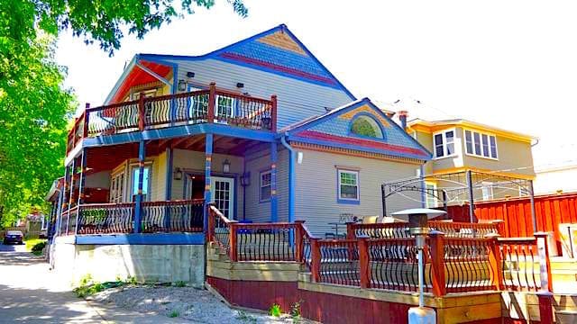 Building Photo - 3027 McGee St