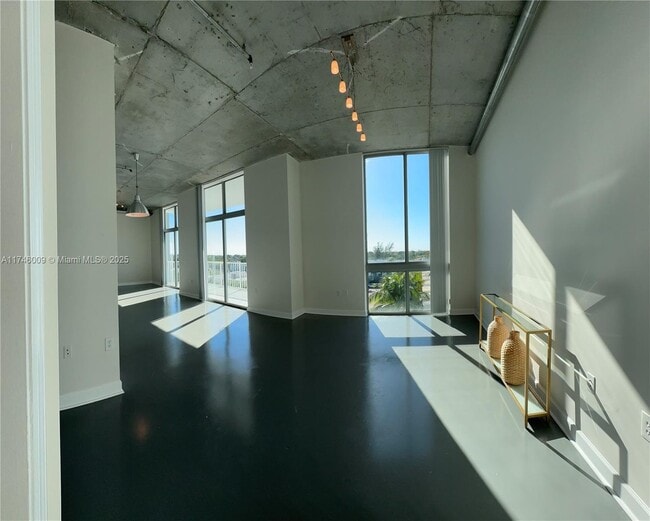 Building Photo - 2100 Van Buren St