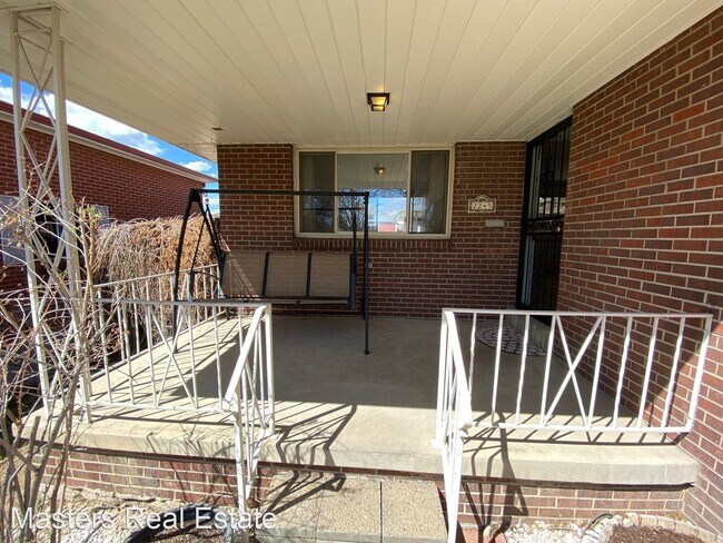 Foto del edificio - 3 br, 2 bath House - 2245 N Marshall St