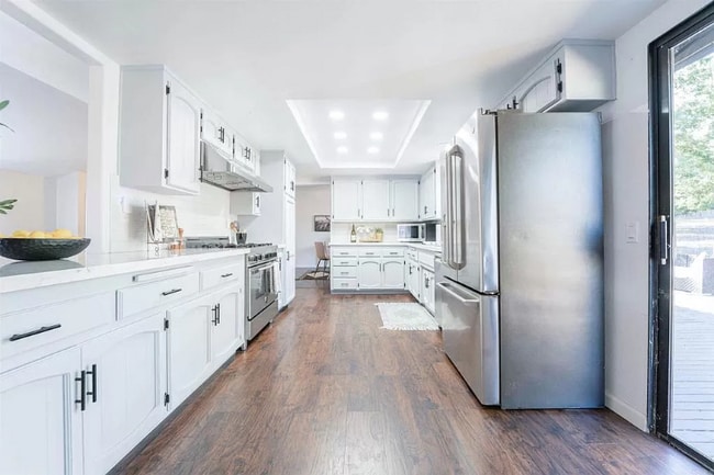 Foto del edificio - 1344 Top Rail Ln