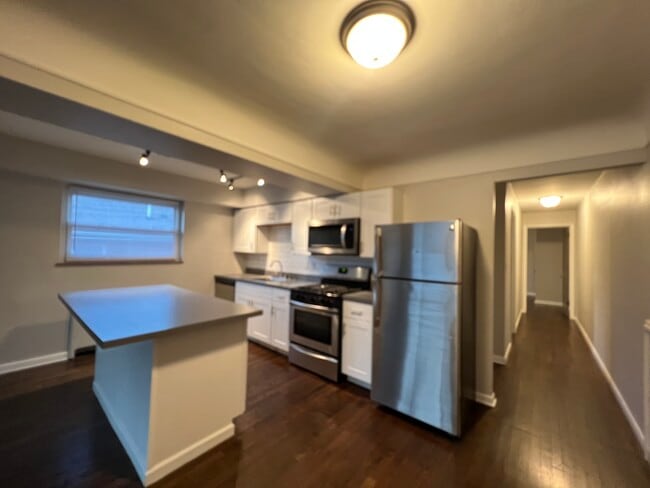 Photo - 6116 Plainfield Rd Apartments