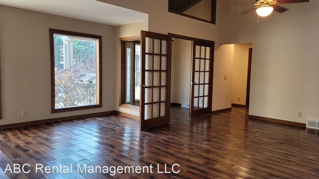 Foto del edificio - 3 br, 2.5 bath House - 812 Green Leaf Circle