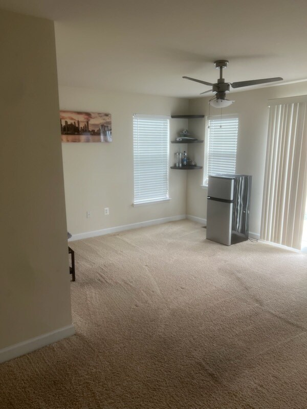 Foto del edificio - 7202 Brickyard Station Dr