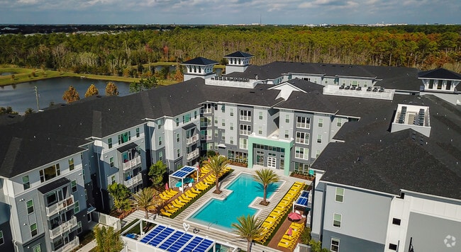 Photo - Hub Orlando Apartments