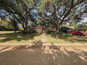 Building Photo - 5478 Birdwood Rd