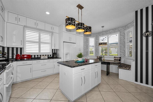 Building Photo - 19313 Aqua Springs Dr