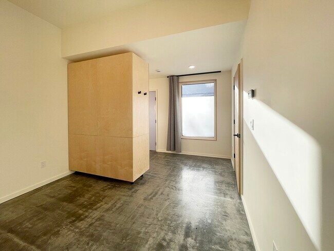 Foto del edificio - 1614 6th Ave