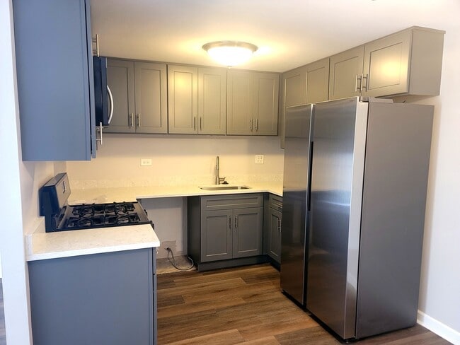 Foto del edificio - 1335 Forestdale Ct