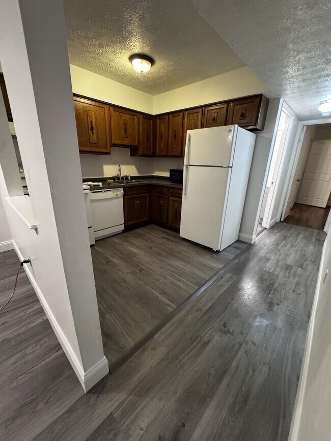 Cometelo en la cocina - Batavia Condos