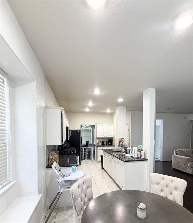 Foto del edificio - 9231 Buffalo Bend Ln