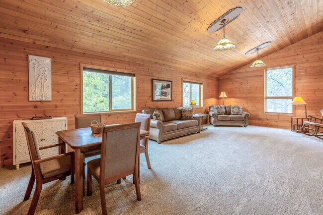 Foto del edificio - 55823 Wood Duck Dr