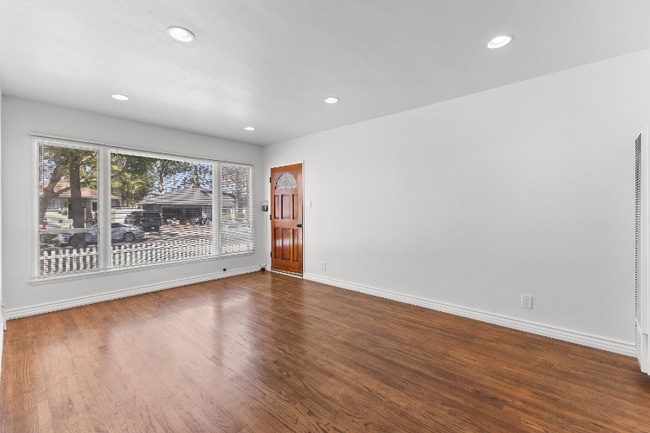 Building Photo - 6542 Turnergrove Dr