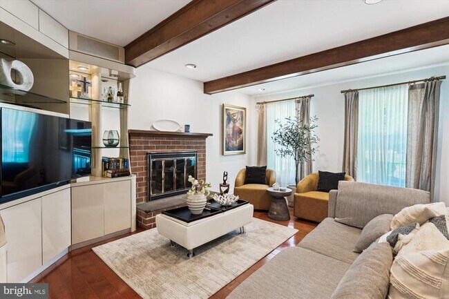 Foto del edificio - 14713 Dunleith St