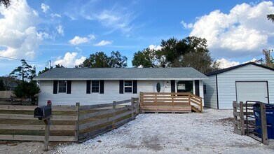 Building Photo - 12120 71st St E