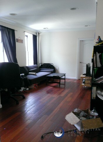 Primary Photo - 337 3rd Ave