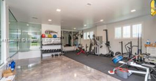 Foto del edificio - 9505 SW 68th St