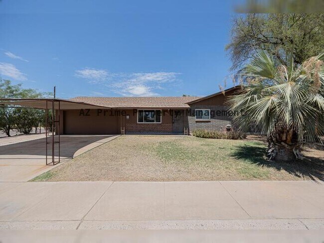 Foto del edificio - 1042 W 17th St