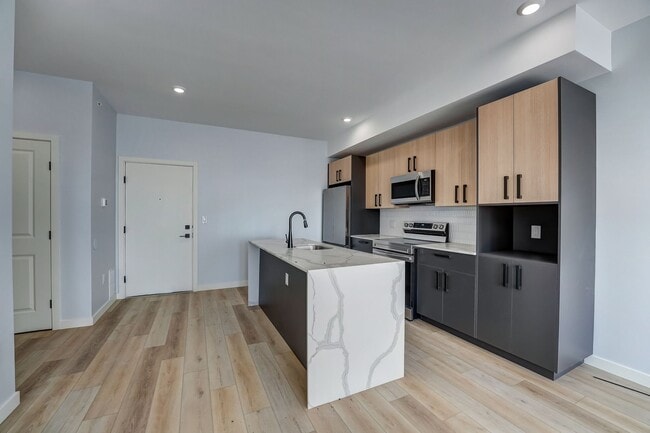 Building Photo - 1112 E Berks St