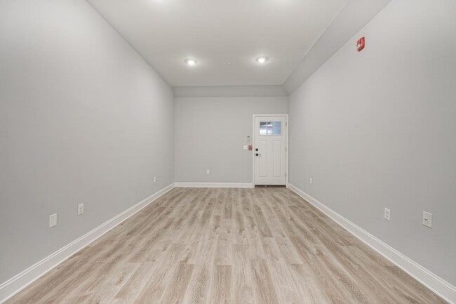 Building Photo - 1156 S 52nd St