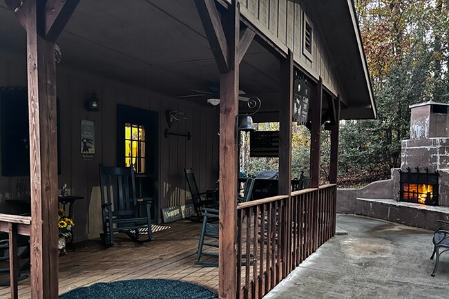 Foto del edificio - 210 Lake Becky Rd