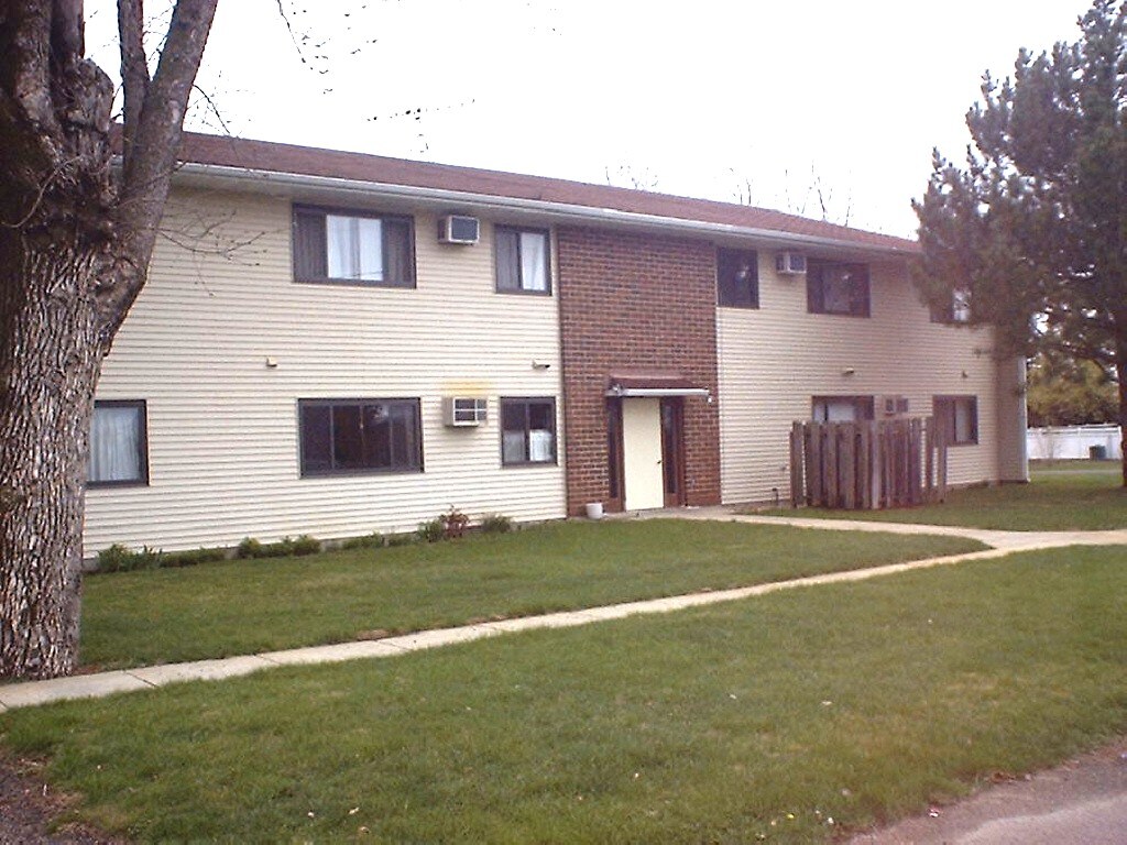 Primary Photo - 2105 Laurel St