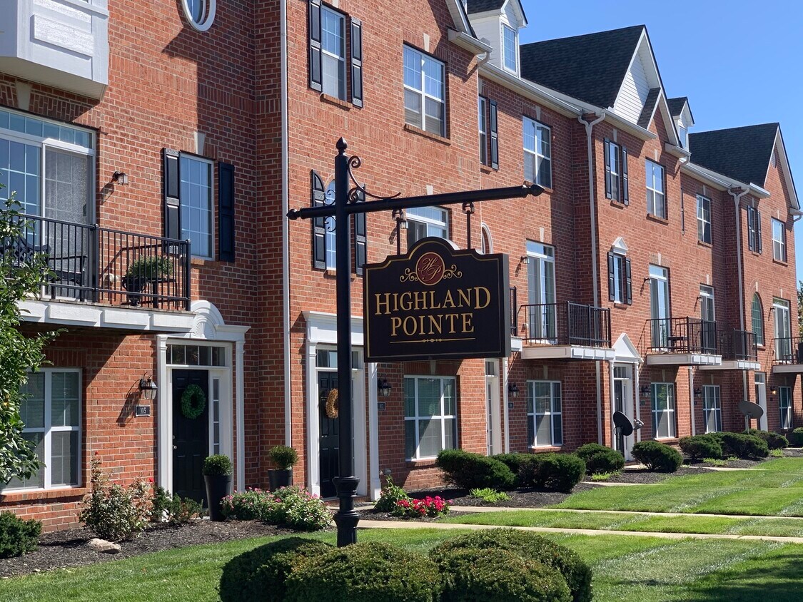 93 Northwoods Blvd, Columbus, OH 43235 Townhome Rentals in Columbus