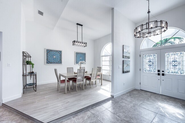 Building Photo - 2572 Brazilia Ct
