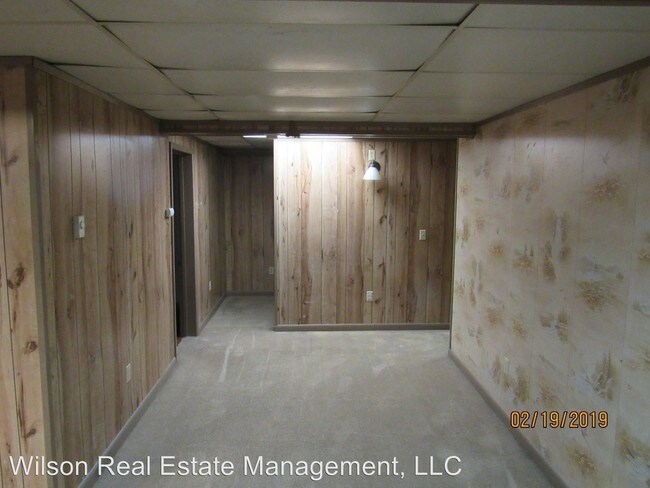Building Photo - 209 S 10th Ave