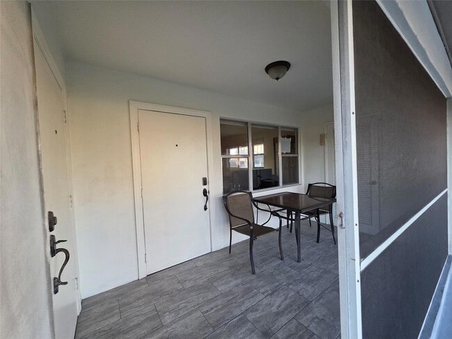 Photo - 300 Layne Blvd Apartment