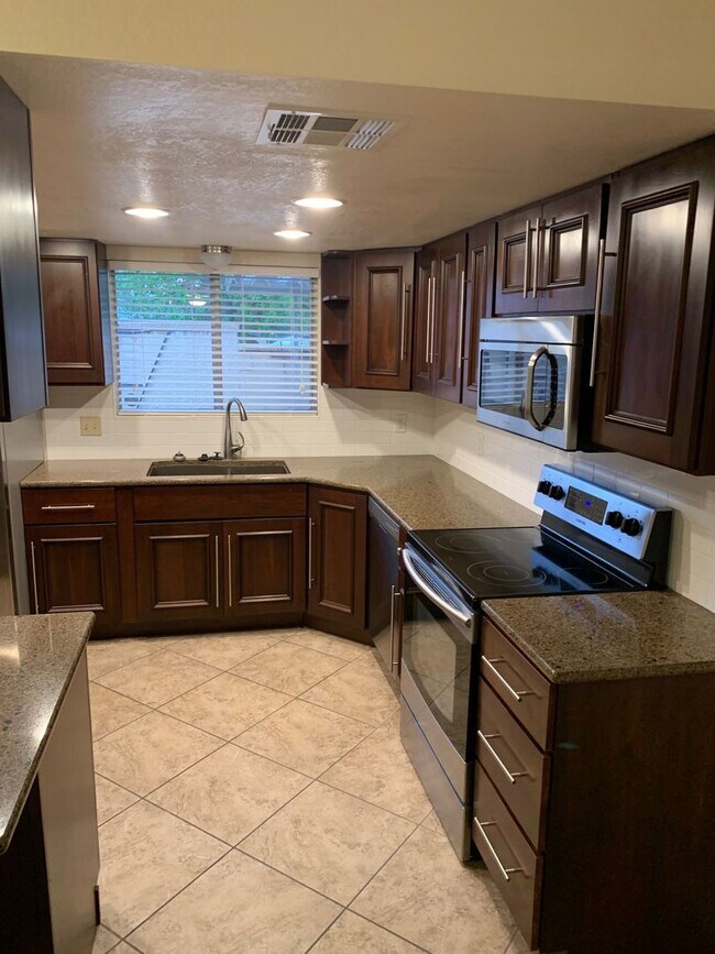Foto del edificio - Downtown Townhome