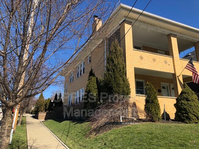Foto del edificio - 357 Washington Ave