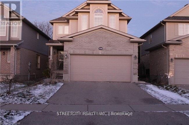 Building Photo - 1486 Mickleborough Dr